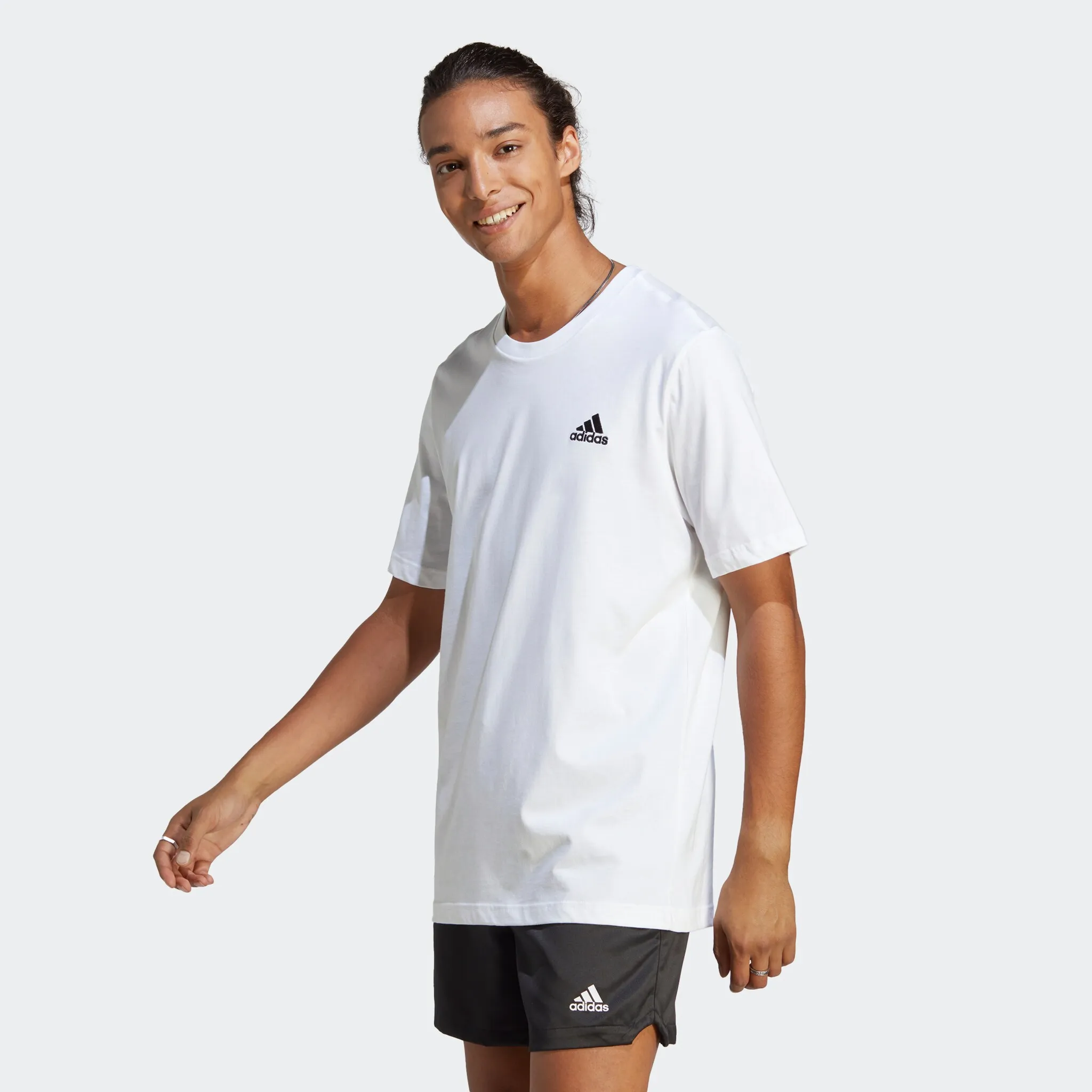 Футболка Adidas Sportswear "ESSENTIALS SINGLE JERSEY С ВЫШИВКОЙ МАЛЕНЬКОГО ЛОГОТИПА", белый
Футболка Adidas Sportswear "ESSENTIALS SINGLE JERSEY С ВЫШИВКОЙ МАЛЕНЬКОГО ЛОГОТИПА", белый