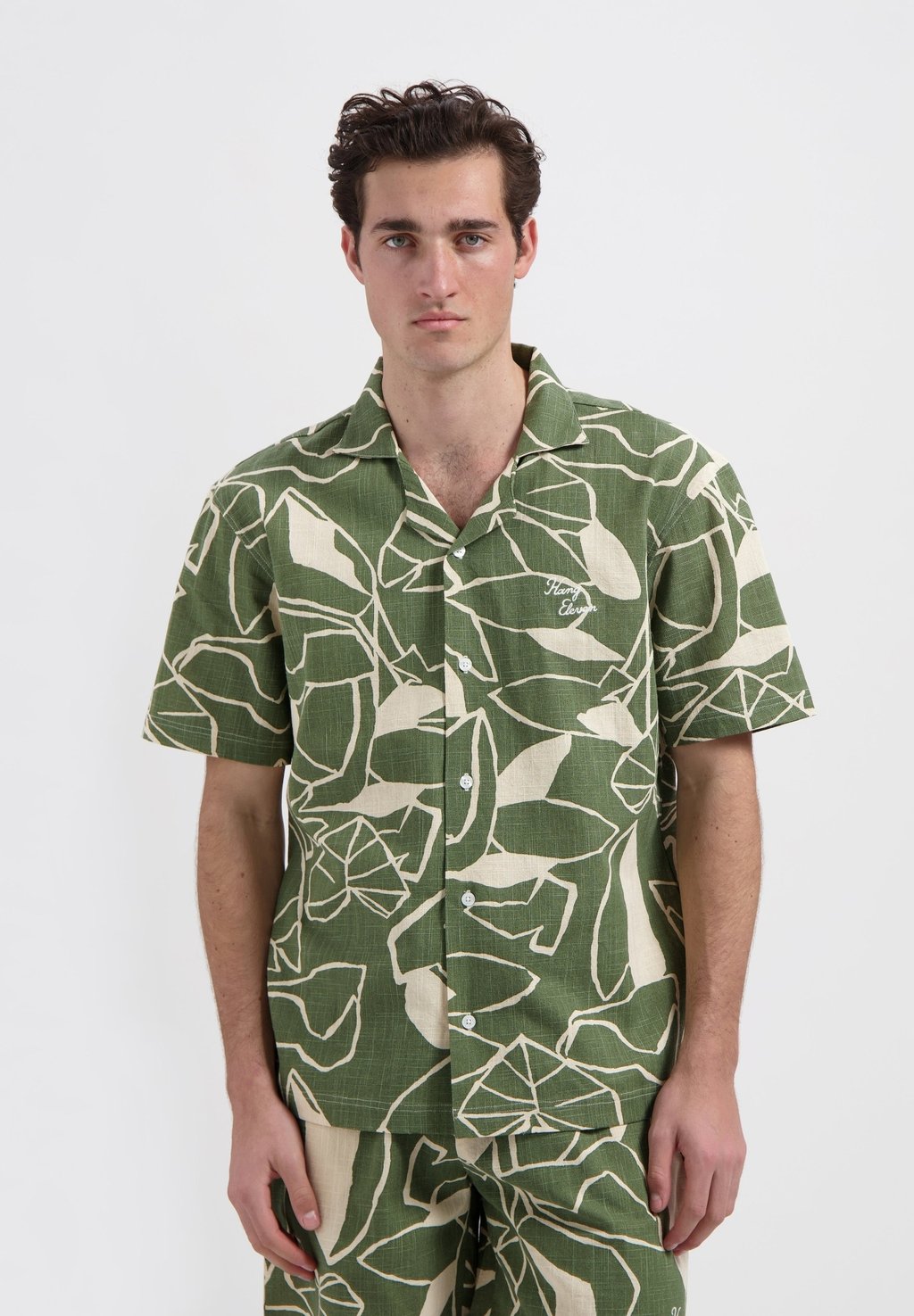 Рубашка PLANTS HANG ELEVEN, зеленый
Рубашка PLANTS HANG ELEVEN, зеленый