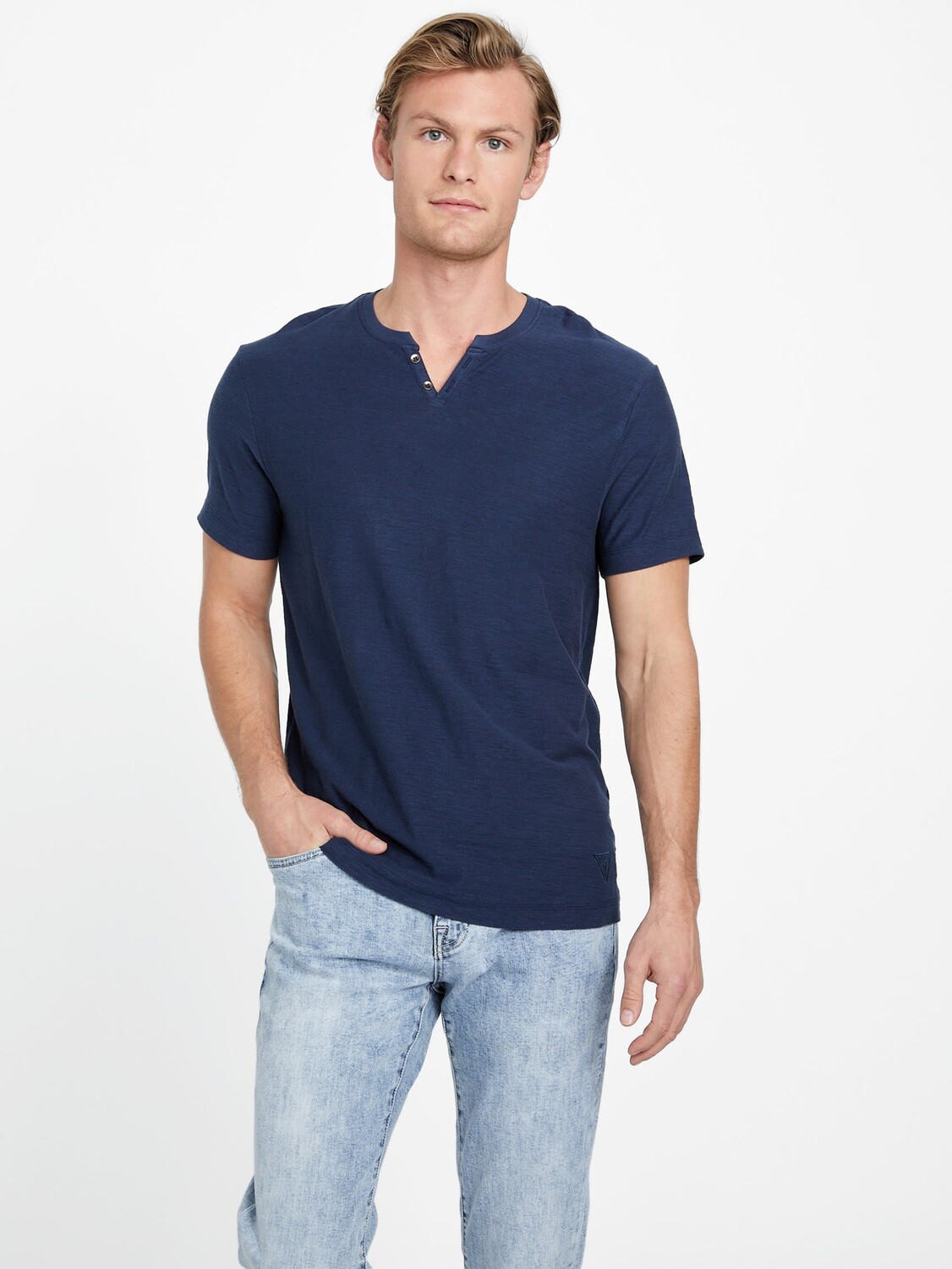 Футболка Eco Ricky с разрезом Guess Factory, цвет Silk Blue
Футболка Eco Ricky с разрезом Guess Factory, цвет Silk Blue