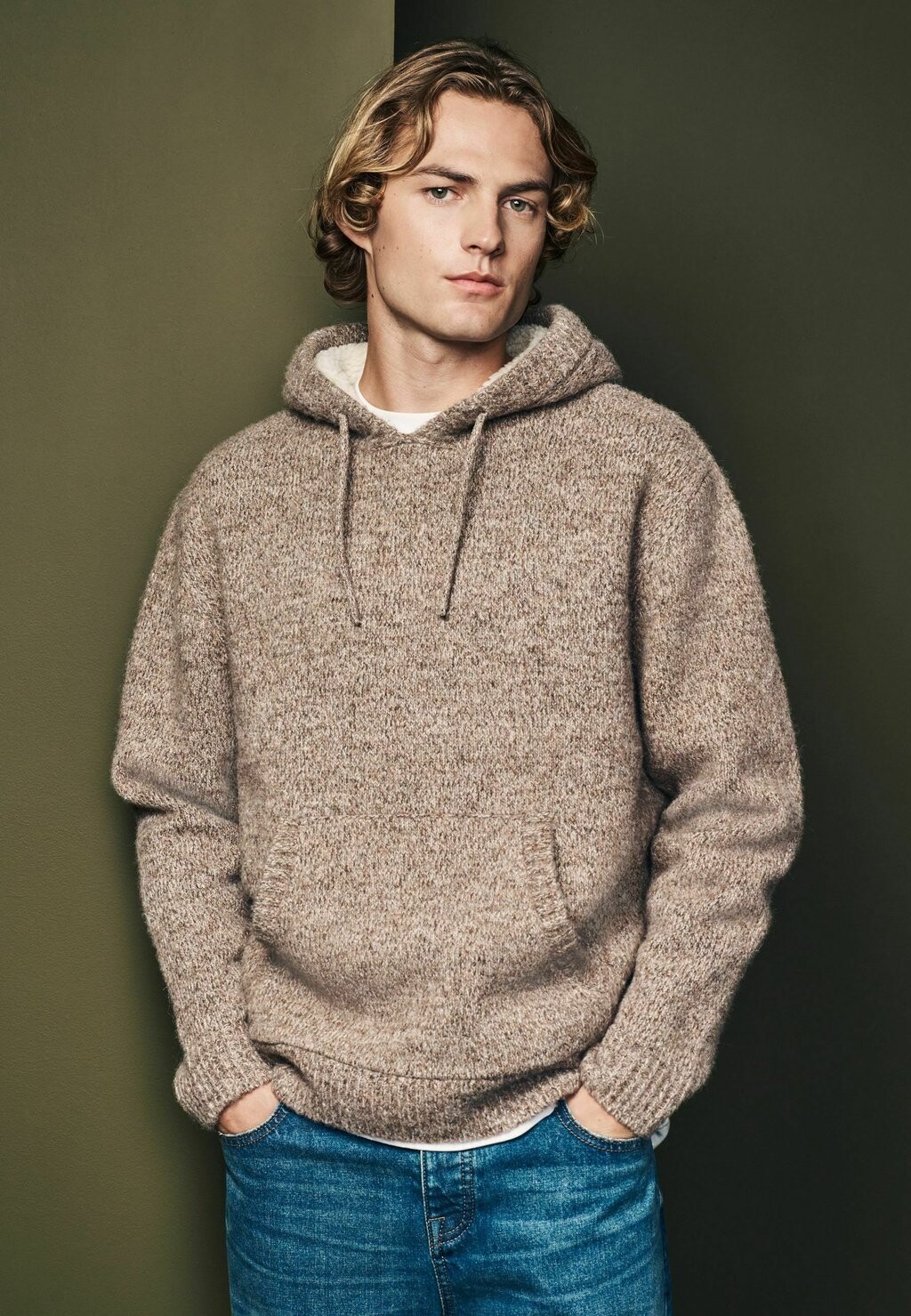 Толстовка с капюшоном REGULAR FIT Next, бежевый
Толстовка с капюшоном REGULAR FIT Next, бежевый