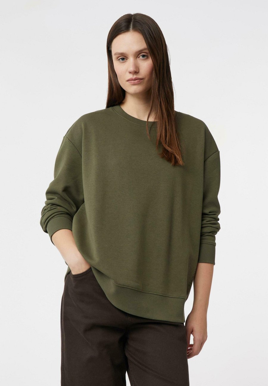 Толстовка comma Sweatshirt, Olivgrün/Olive
Толстовка comma Sweatshirt, Olivgrün/Olive