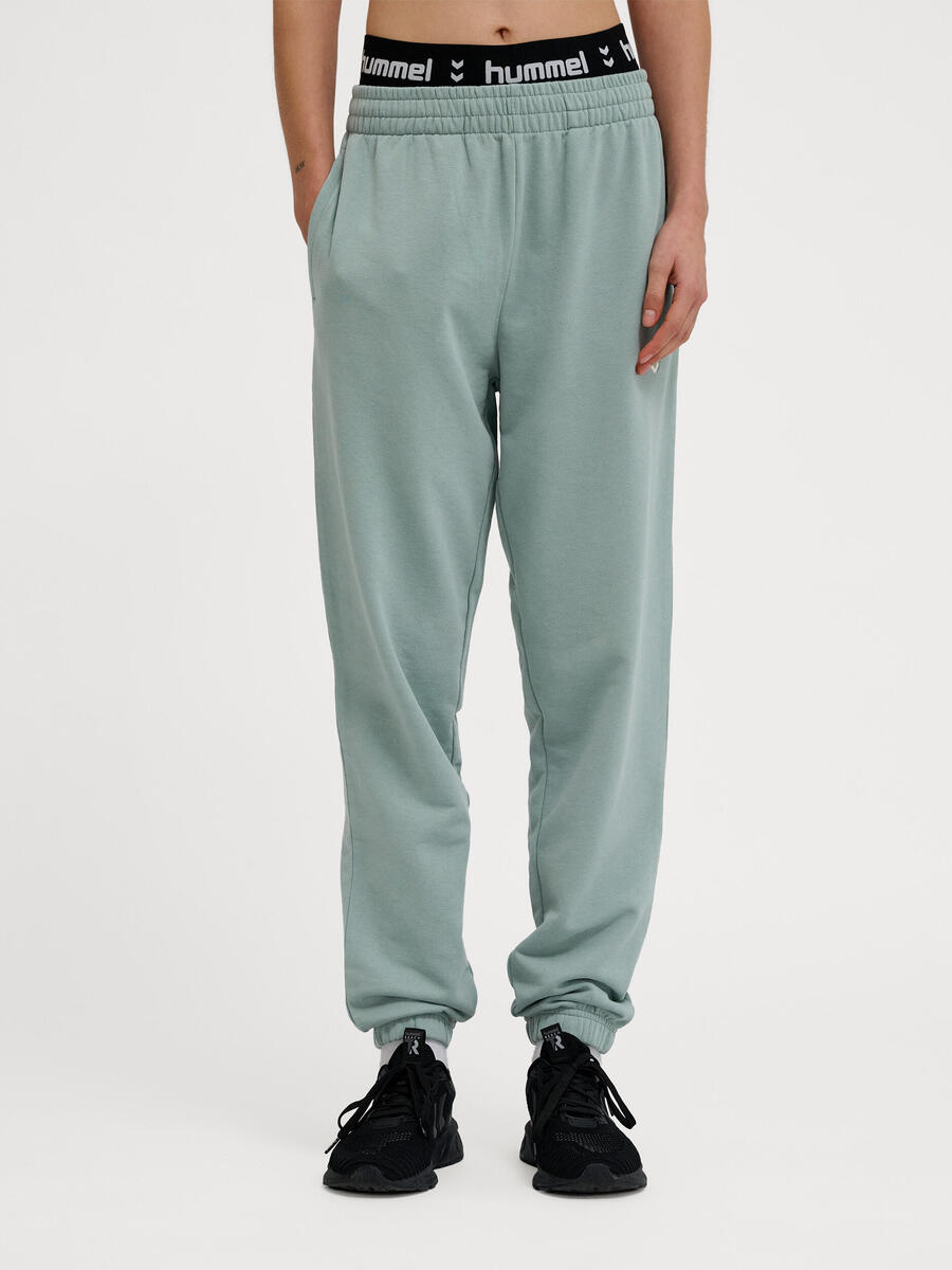 Регулируемые брюки с талией Hmlpulse Multisport Women HUMMEL
Регулируемые брюки с талией Hmlpulse Multisport Women HUMMEL