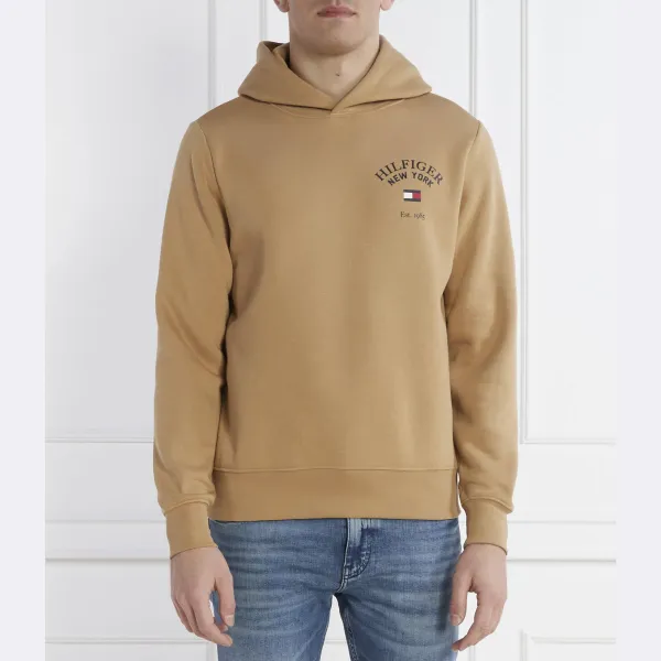 Университетская толстовка стандартного кроя с аркой Tommy Hilfiger, коричневый
Университетская толстовка стандартного кроя с аркой Tommy Hilfiger, коричневый