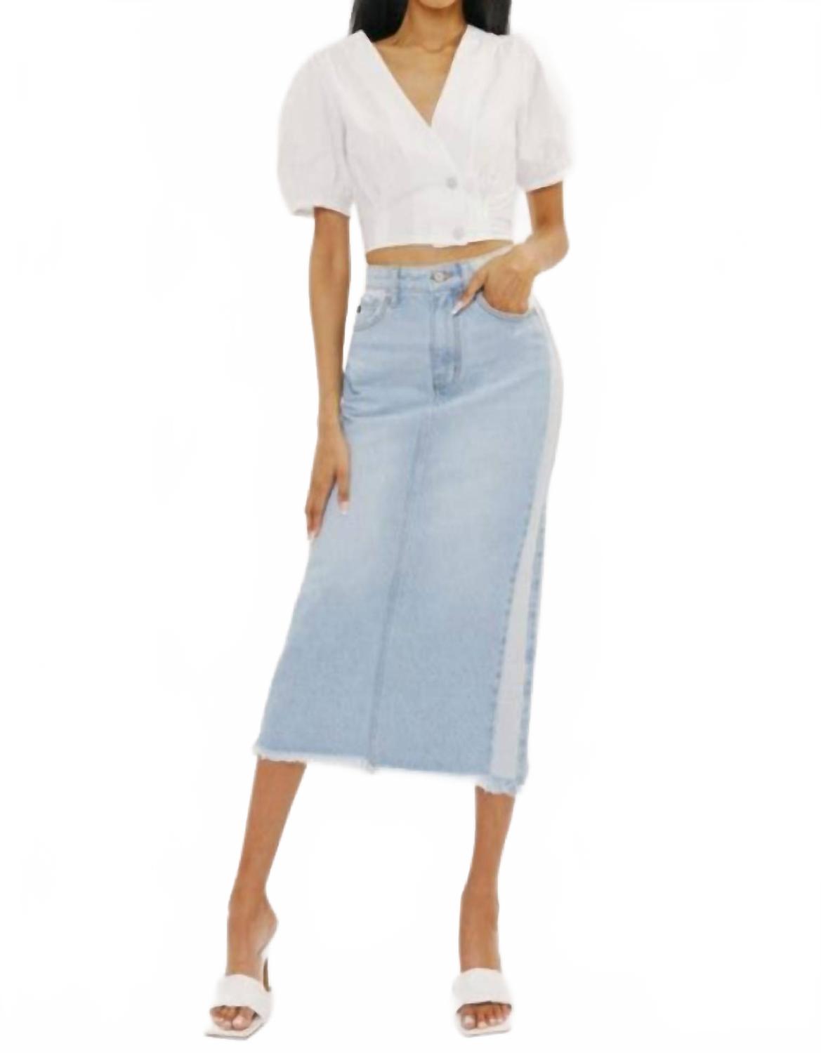 Миди юбка с завышенной талией из денима контрастного кроя в светлом дениме KanCan, Light Denim
Миди юбка с завышенной талией из денима контрастного кроя в светлом дениме KanCan, Light Denim