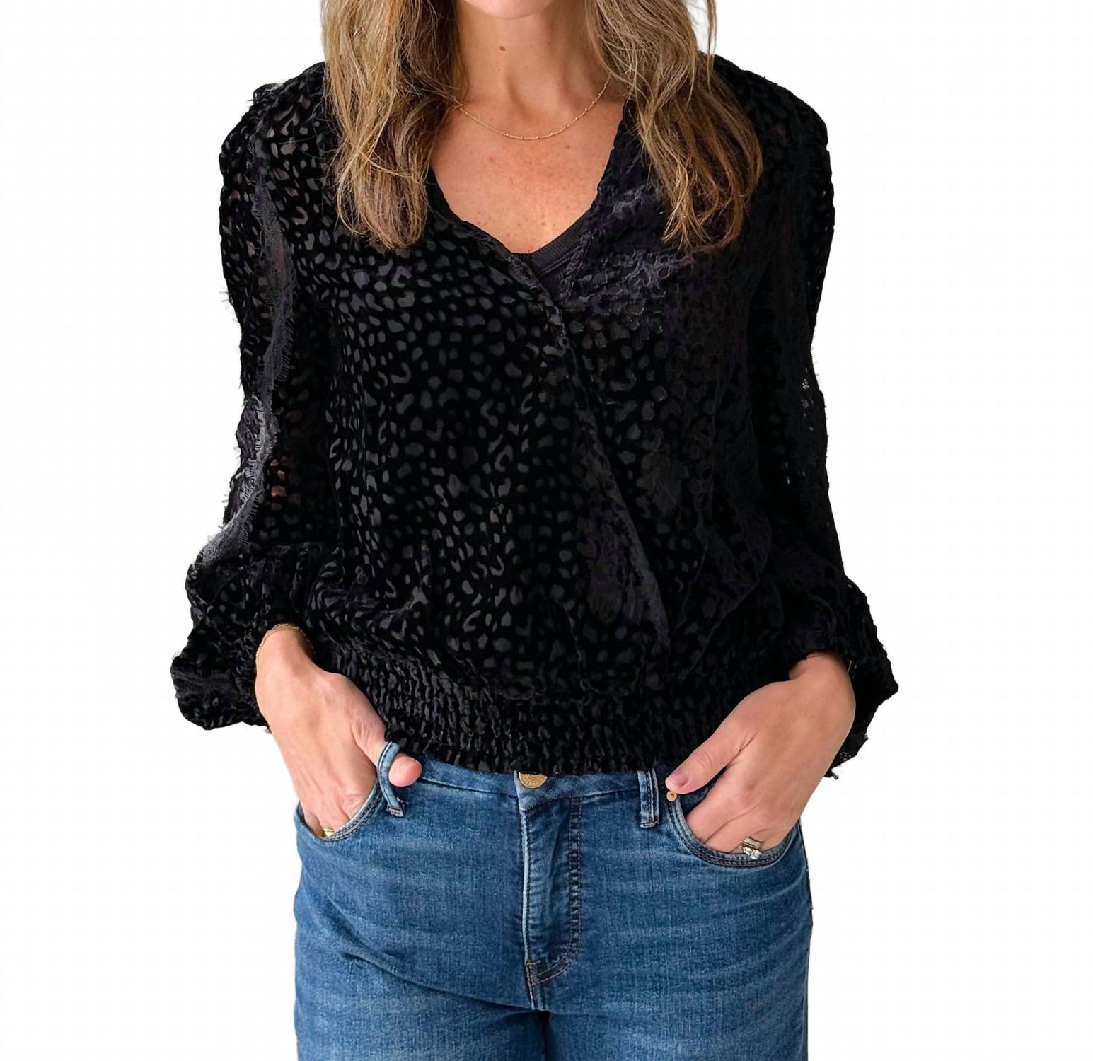 DEAR JOHN DENIM Топ Ambre с V-образным вырезом, черный леопардовый принт
DEAR JOHN DENIM Топ Ambre с V-образным вырезом, черный леопардовый принт