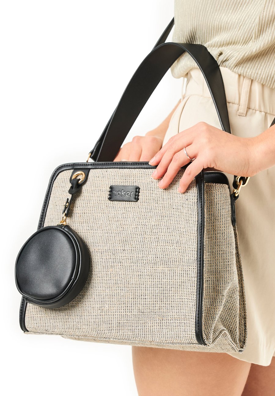 Сумка Rieker Handbag, Schwarz/Black
Сумка Rieker Handbag, Schwarz/Black