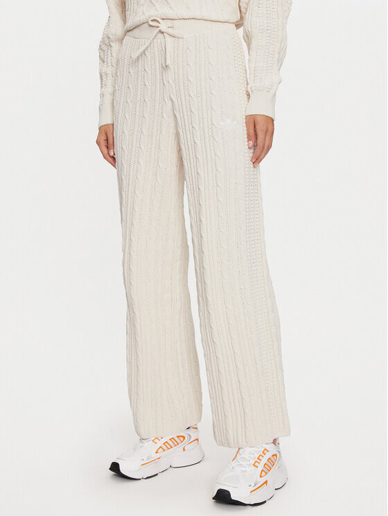 Трикотажные брюки стандартного кроя Adidas, экрю
Трикотажные брюки стандартного кроя Adidas, экрю