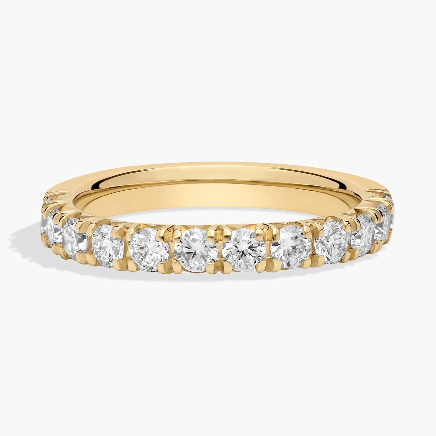 Кольцо на годовщину с бриллиантами French Pavé из желтого золота 14 карат (3/4 карата Tw. - HI / SI1-SI2) Blue Nile
Кольцо на годовщину с бриллиантами French Pavé из желтого золота 14 карат (3/4 карата Tw. - HI / SI1-SI2) Blue Nile