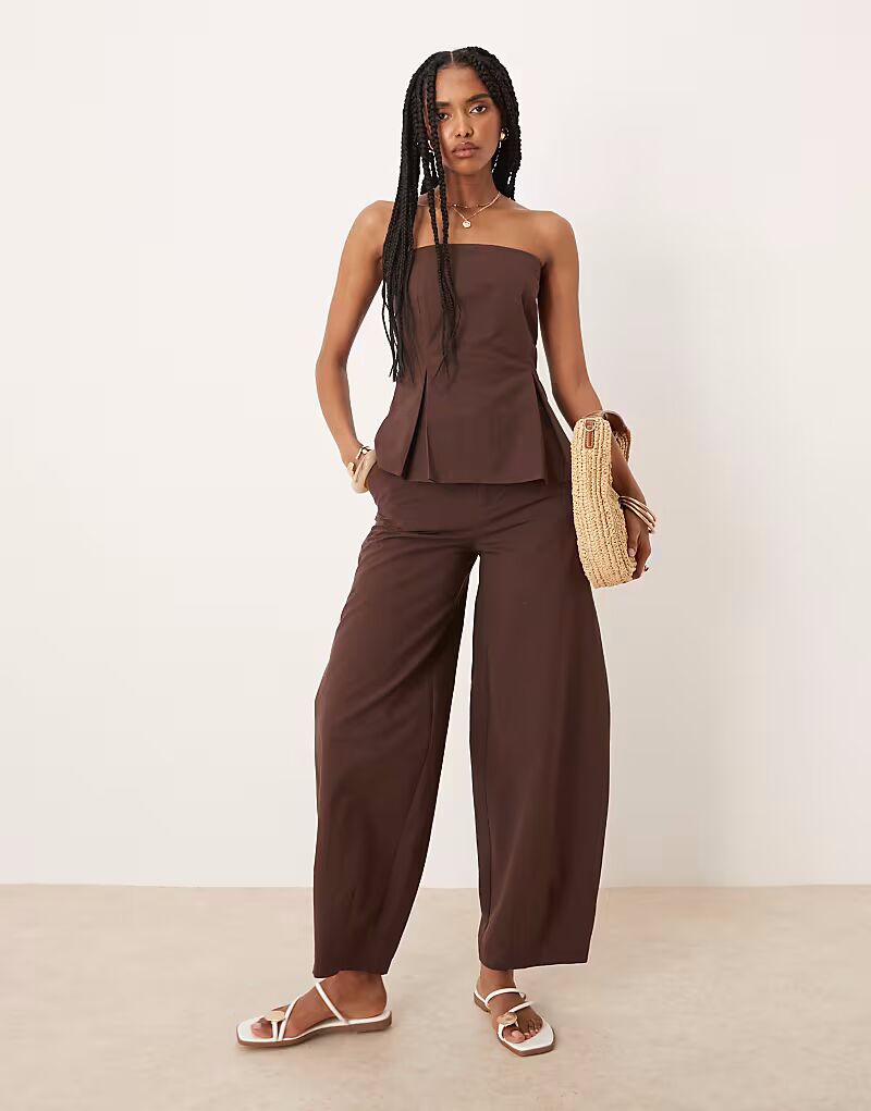Брюки-бочонки из льняной смеси шоколадного цвета Asos Design
Брюки-бочонки из льняной смеси шоколадного цвета Asos Design