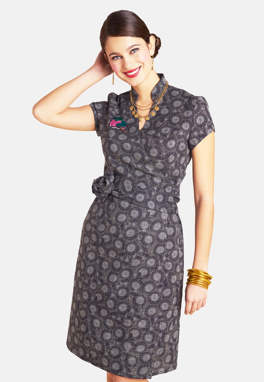 Платье Antoine et Lili HOKKAIDO, Bleu Gris/Blue-Grey
Платье Antoine et Lili HOKKAIDO, Bleu Gris/Blue-Grey