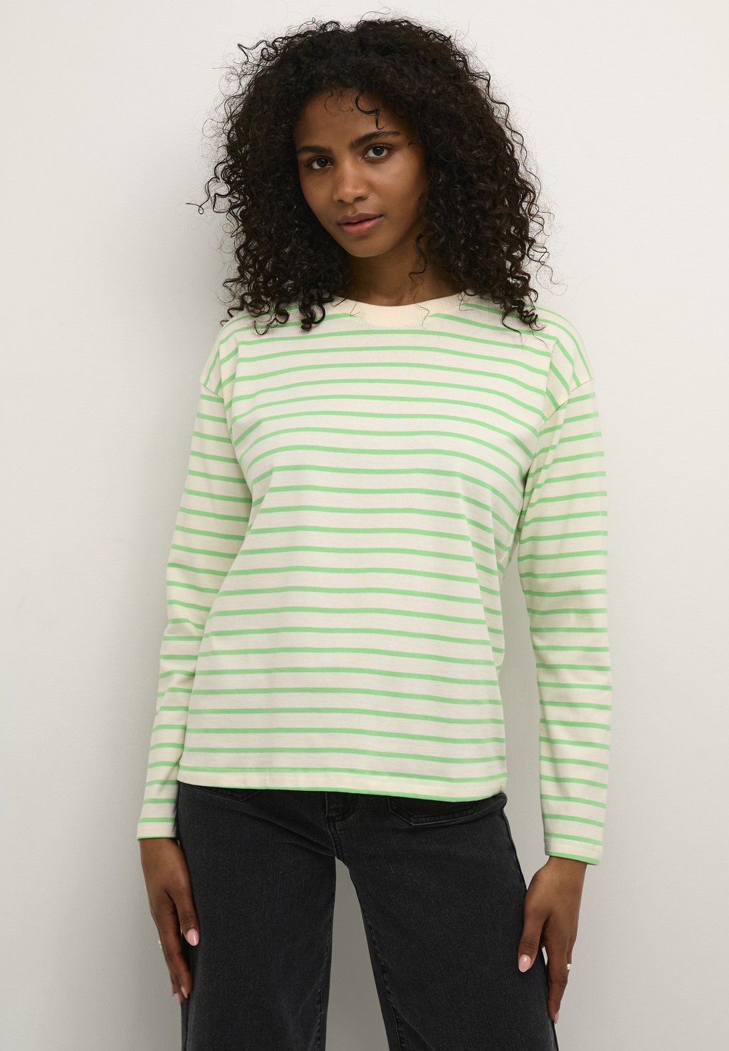 Футболка с длинным рукавом KAWINNI Kaffe, светло-зеленый 
Футболка с длинным рукавом KAWINNI Kaffe, светло-зеленый