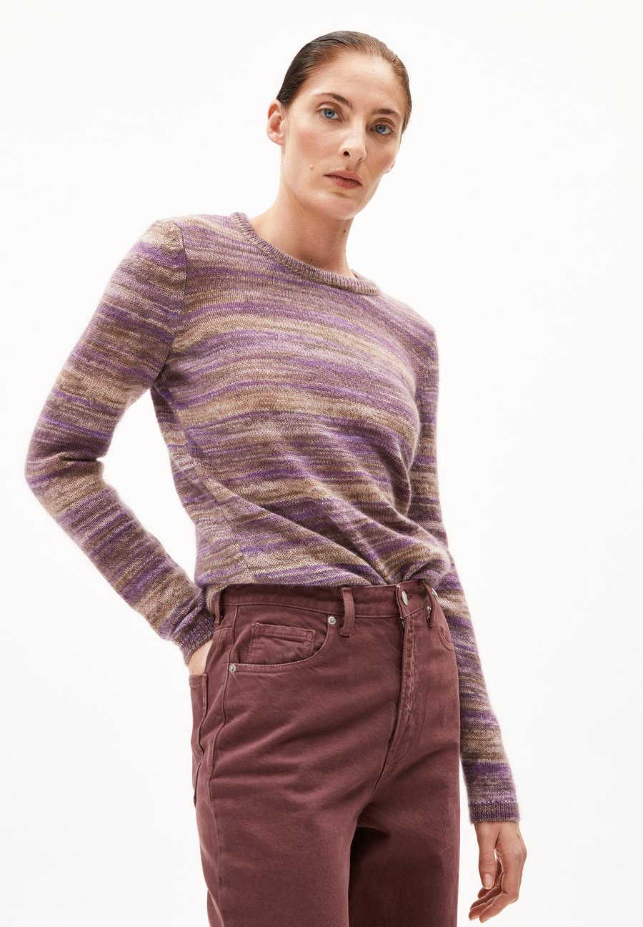 Джемпер ARMEDANGELS ROYAA , Orchid-Walnut Creme/Mottled Purple
Джемпер ARMEDANGELS ROYAA , Orchid-Walnut Creme/Mottled Purple