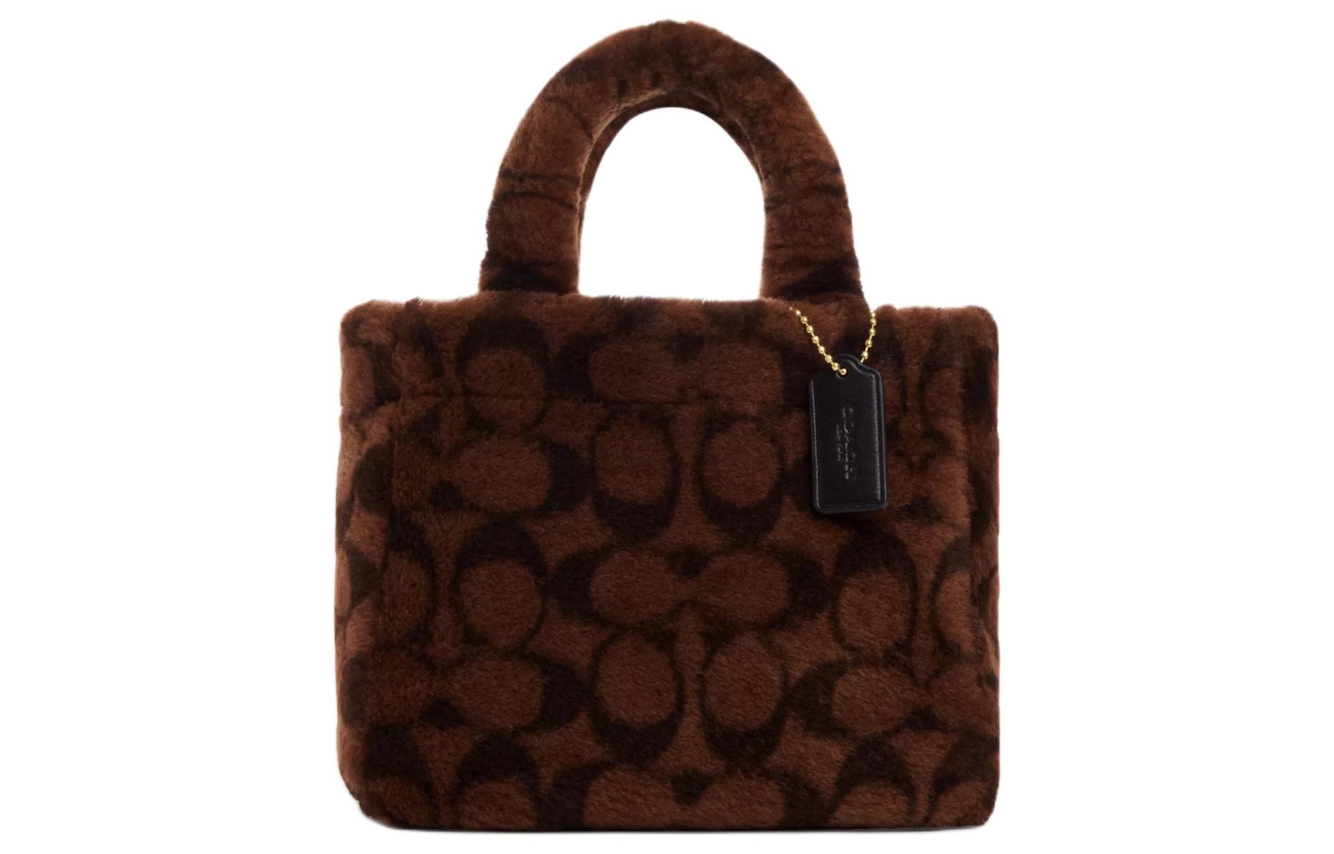 Сумка-тоут из овчины, шоппер, дамская сумка малого размера, шоколадно-коричневая COACH
Сумка-тоут из овчины, шоппер, дамская сумка малого размера, шоколадно-коричневая COACH