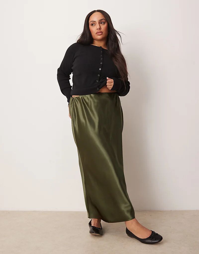 Юбка миди из атласа New Look Curve цвета хаки
Юбка миди из атласа New Look Curve цвета хаки