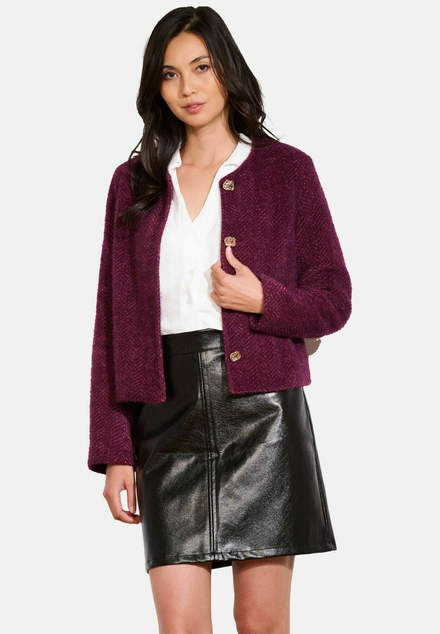 Кардиган LolaLiza SOFT SHORT WITH BUTTONS , Aubergine/Brown
Кардиган LolaLiza SOFT SHORT WITH BUTTONS , Aubergine/Brown