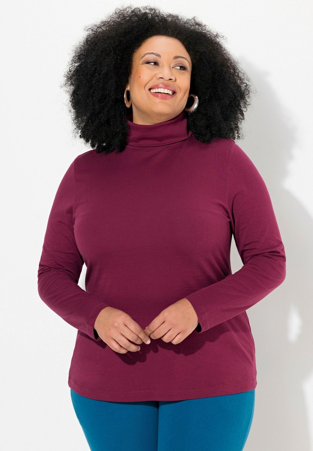 Футболка с длинным рукавом ROLLKRAGEN Ulla Popken, темно-фиолетовый
Футболка с длинным рукавом ROLLKRAGEN Ulla Popken, темно-фиолетовый