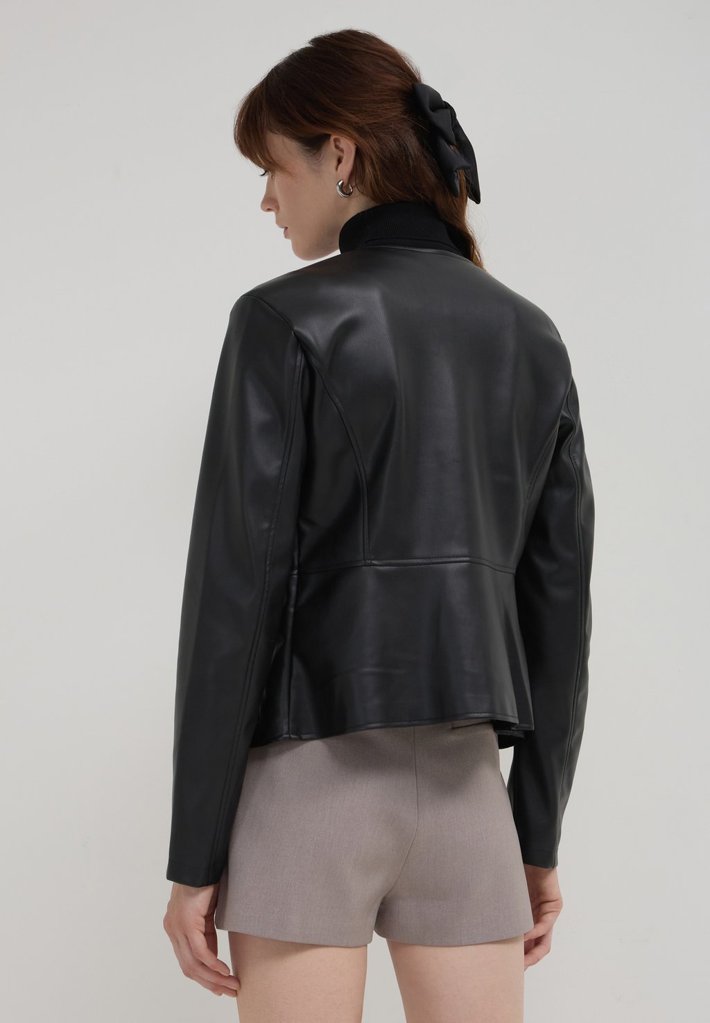 Куртка из искусственной кожи Calliope, черный
Куртка из искусственной кожи Calliope, черный