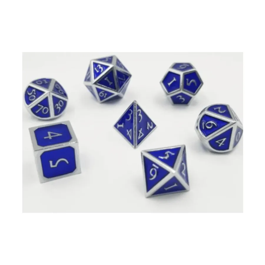 Набор Poly — серебряный тисненный сапфир (7), Dice Sets - Metal (Foam Brain Games)
Набор Poly — серебряный тисненный сапфир (7), Dice Sets - Metal (Foam Brain Games)