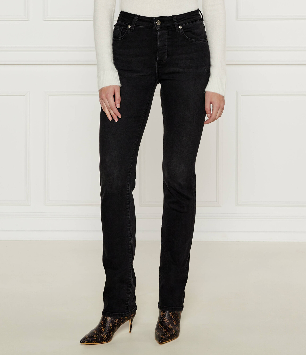 Джинсы Liu Jo Straight fit, черный
Джинсы Liu Jo Straight fit, черный