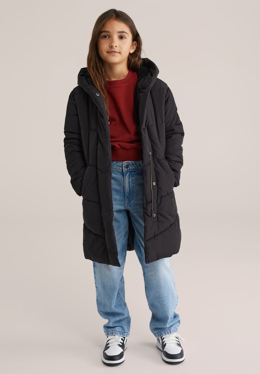 Зимнее пальто WE Fashion Winter coat, Black
Зимнее пальто WE Fashion Winter coat, Black