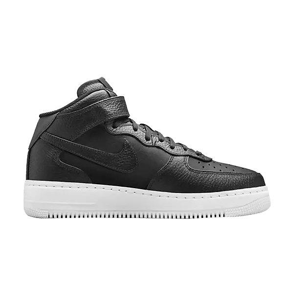 Кроссовки Nike Air Force 1 Mid CMFT
Кроссовки Nike Air Force 1 Mid CMFT