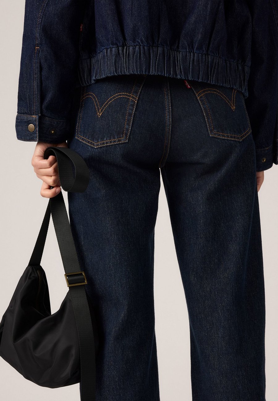 Сумка кросс-боди Levi's ALI , Caviar/Black
Сумка кросс-боди Levi's ALI , Caviar/Black