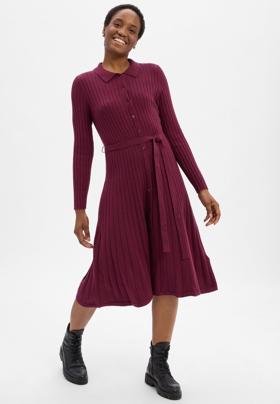 Платье AMBIANCE Jumper dress, Bordeaux
Платье AMBIANCE Jumper dress, Bordeaux