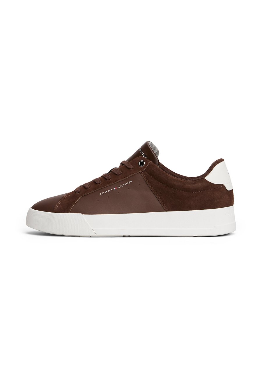 Кроссовки Tommy Hilfiger COURT MIX, Cocoa/Universal Grey/Brown
Кроссовки Tommy Hilfiger COURT MIX, Cocoa/Universal Grey/Brown