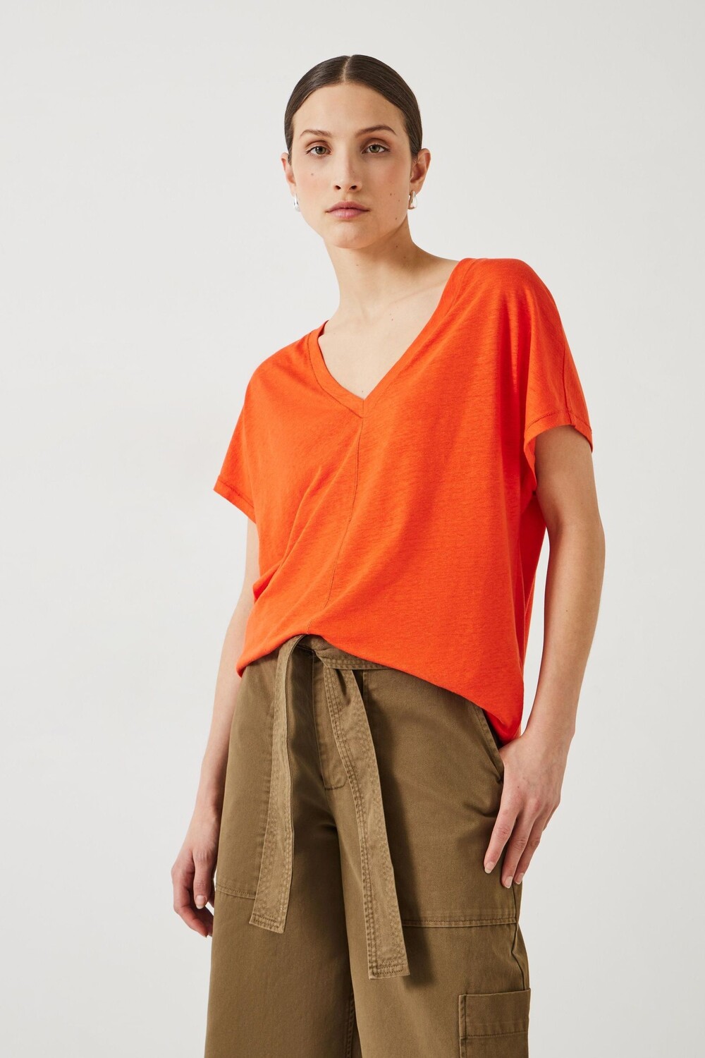 Футболка Дэнни с V-образным вырезом Hush, красный
Футболка Дэнни с V-образным вырезом Hush, красный