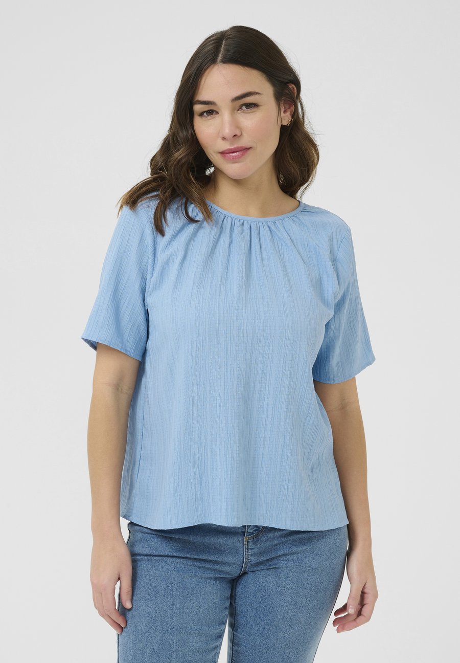 Блуза Kaffe KAPAULINA, Silver Lake Blue Cc/Blue
Блуза Kaffe KAPAULINA, Silver Lake Blue Cc/Blue