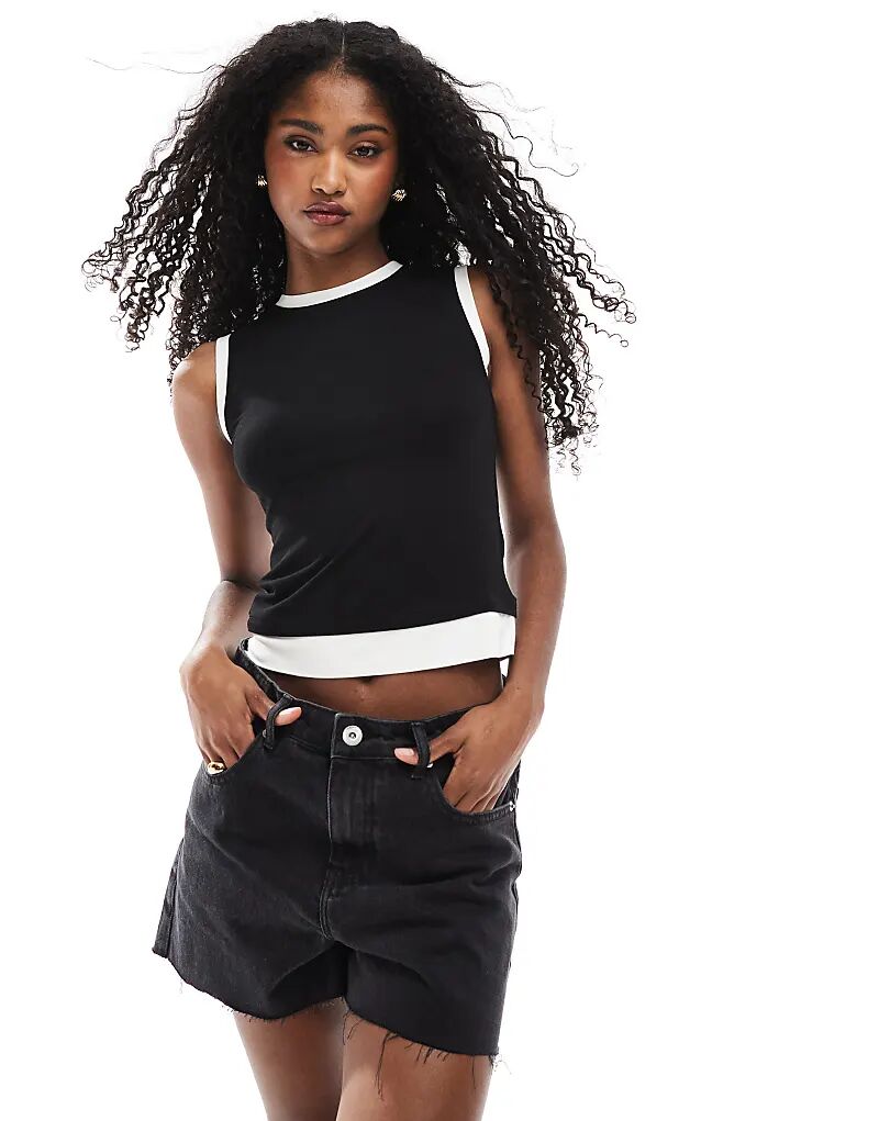 Однотонная майка ASOS DESIGN с двумя слоями отделки черного цвета
Однотонная майка ASOS DESIGN с двумя слоями отделки черного цвета