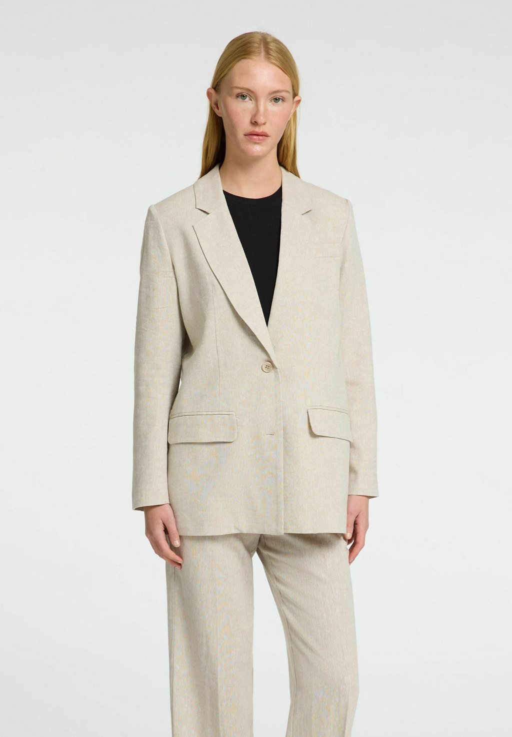 Длинное пальто Selected Femme, черный
Длинное пальто Selected Femme, черный