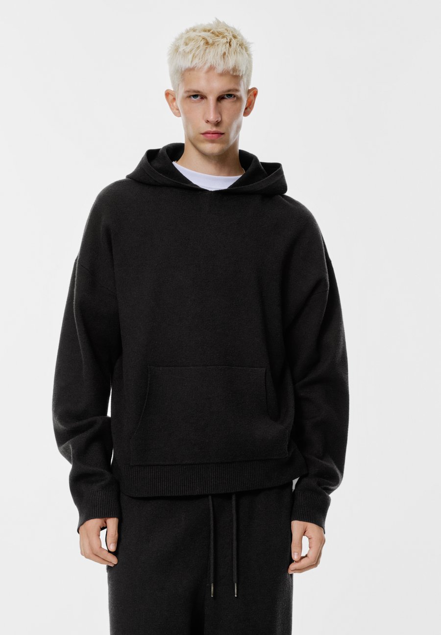 Худи PULL&BEAR Hoodie, Black
Худи PULL&BEAR Hoodie, Black
