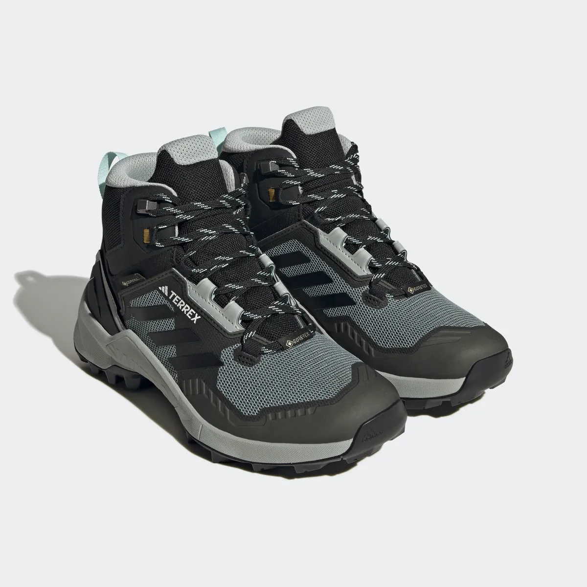 Кроссовки adidas TERREX "TERREX SWIFT R3 MID GORE-TEX", водонепроницаемые, цвет Semi Flash Aqua / Core Black / Wonder Beige
Кроссовки adidas TERREX "TERREX SWIFT R3 MID GORE-TEX", водонепроницаемые, цвет Semi Flash Aqua / Core Black / Wonder Beige