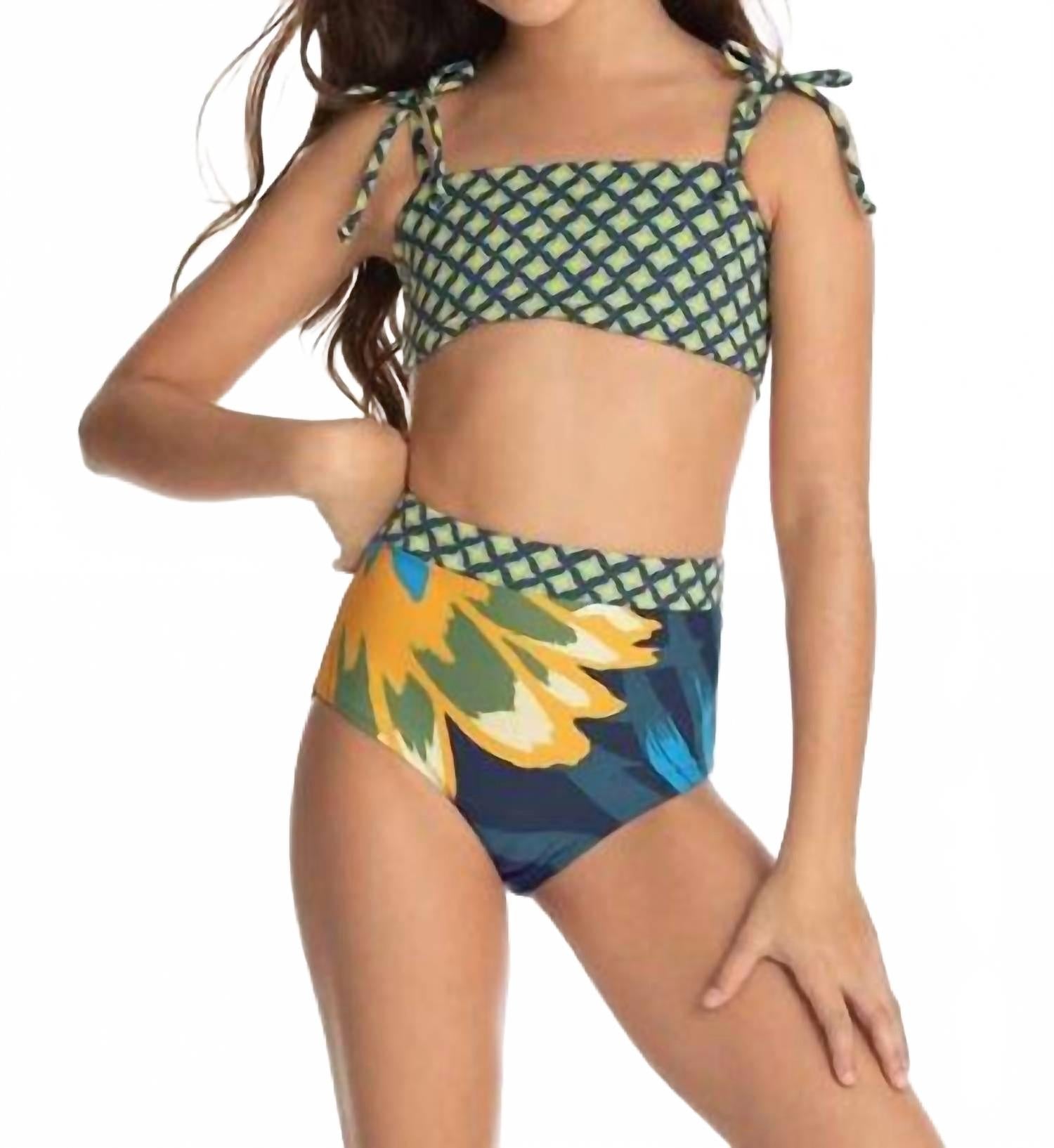 MAAJI Детский бикини-комплект "Мороженое-сандей" зеленого цвета с разноцветными элементами
MAAJI Детский бикини-комплект "Мороженое-сандей" зеленого цвета с разноцветными элементами