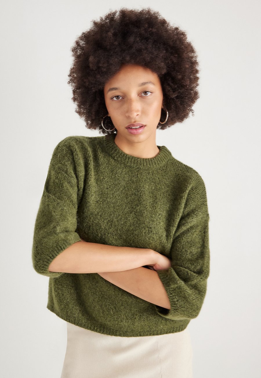 Джемпер Gina Tricot SHORT SLEEVE, Forest Green/Green
Джемпер Gina Tricot SHORT SLEEVE, Forest Green/Green