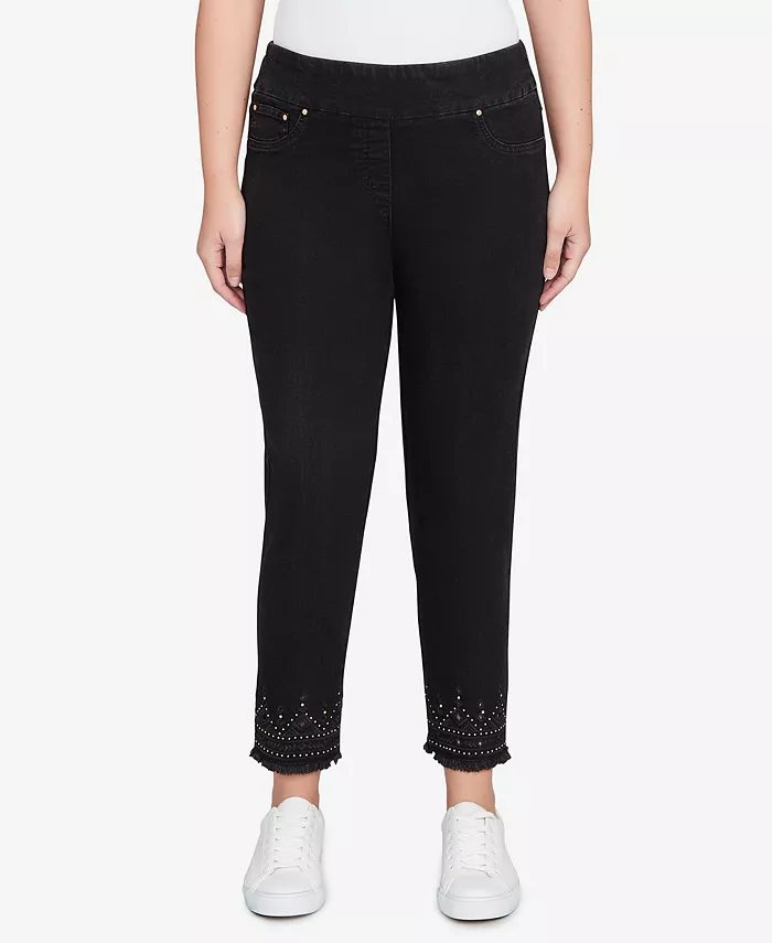 Джинсы Petite Pull-On с вышитым подолом, черные до щиколотки Ruby Rd., черный
Джинсы Petite Pull-On с вышитым подолом, черные до щиколотки Ruby Rd., черный