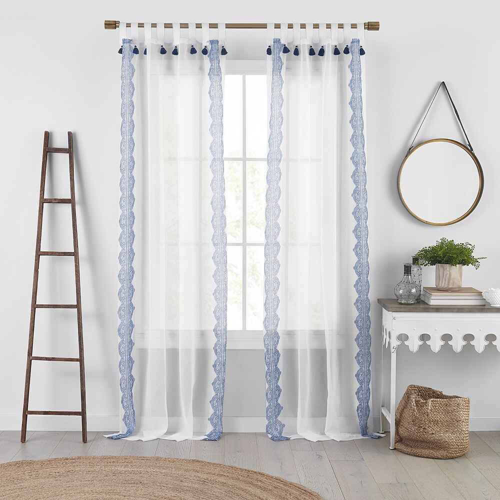 Elrene Home Fashions Shilo Boho Прозрачная оконная занавеска с кисточками, цвет Indigo
Elrene Home Fashions Shilo Boho Прозрачная оконная занавеска с кисточками, цвет Indigo