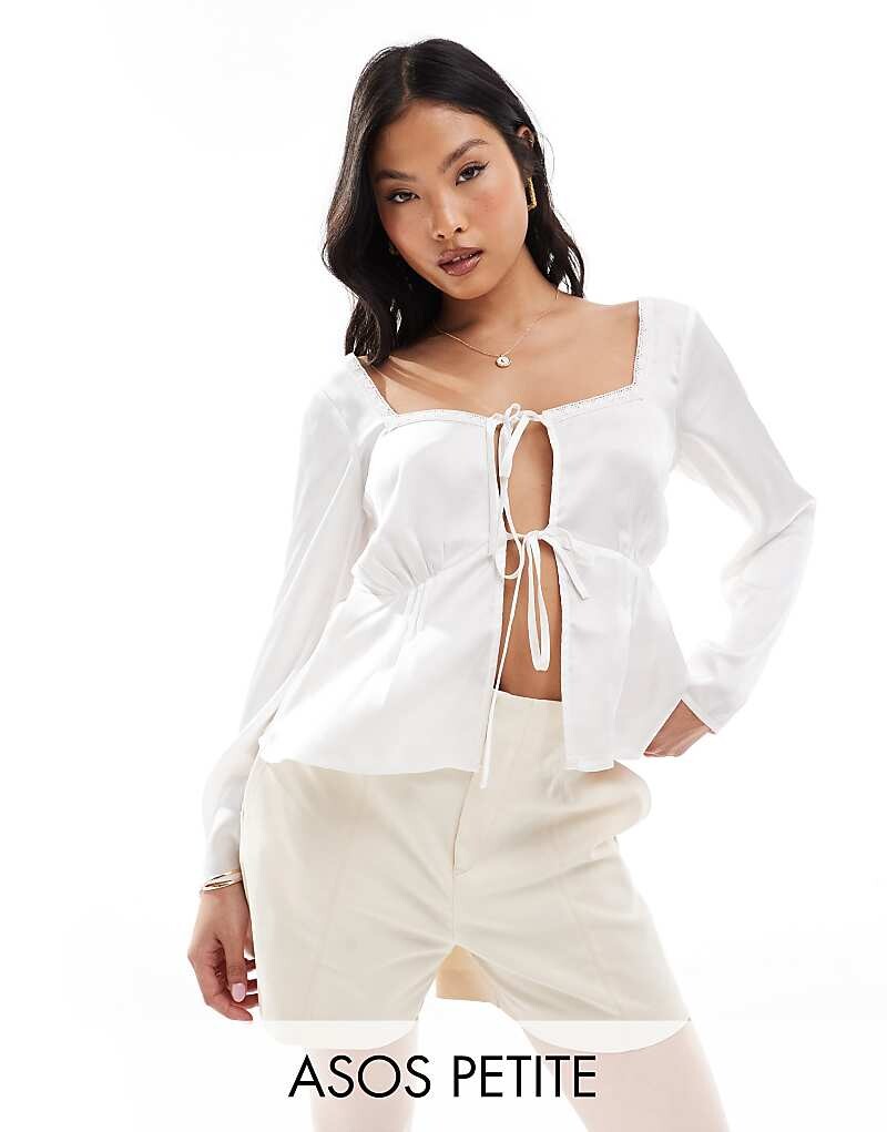 ASOS DESIGN Petite – Белый атласный топ в стиле бэби-долл с кружевной отделкой и завязкой спереди
ASOS DESIGN Petite – Белый атласный топ в стиле бэби-долл с кружевной отделкой и завязкой спереди