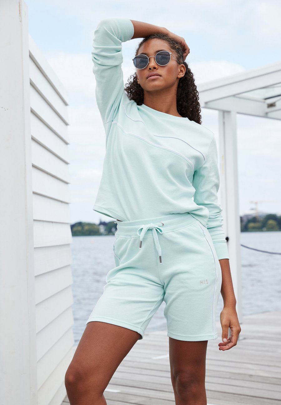 Шорты H.I.S BERMUDAS, Hellmint/Mint
Шорты H.I.S BERMUDAS, Hellmint/Mint