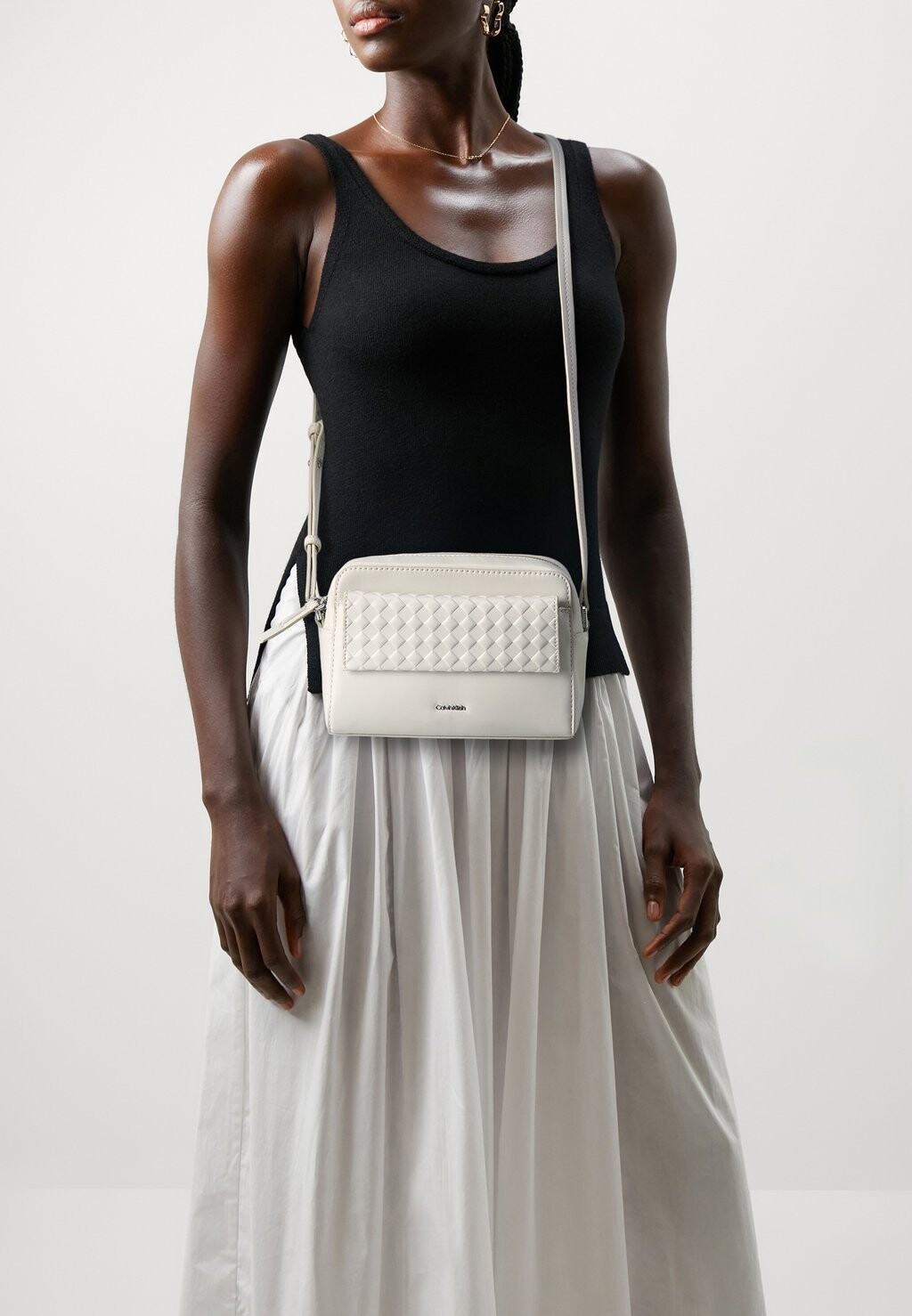 Сумка через плечо MINI QUILT CAMERA BAG Calvin Klein, цвет ecru, Бежевый, Сумка через плечо MINI QUILT CAMERA BAG Calvin Klein, цвет ecru
Сумка через плечо MINI QUILT CAMERA BAG Calvin Klein, цвет ecru, Бежевый, Сумка через плечо MINI QUILT CAMERA BAG Calvin Klein, цвет ecru