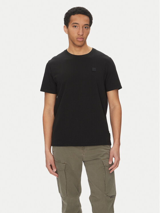 Футболка обычного кроя Duluth M15MT759 Moose Knuckles, черный
Футболка обычного кроя Duluth M15MT759 Moose Knuckles, черный