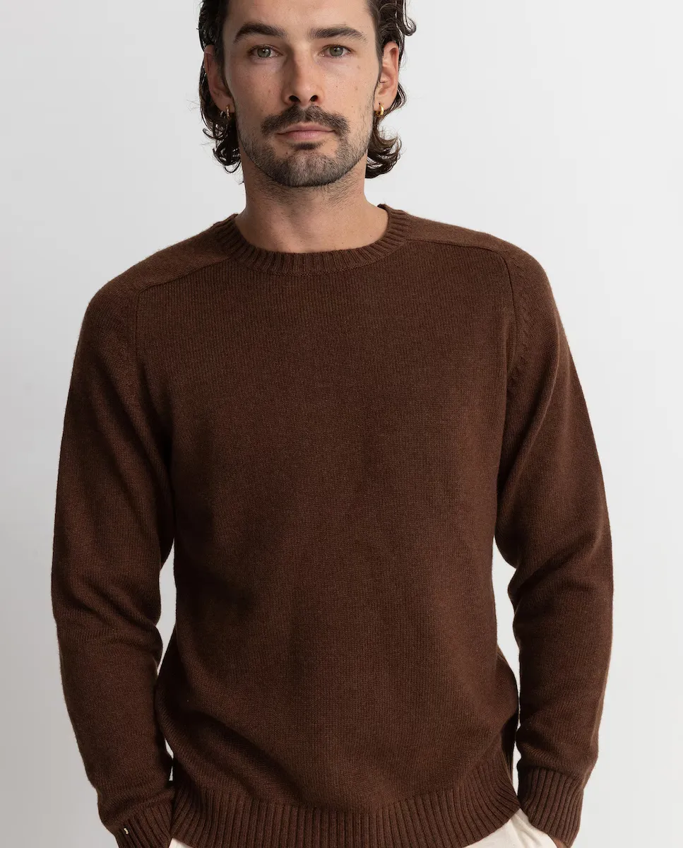 Мужской классический однотонный свитер с круглым вырезом Rhythm, темно-коричневый
Мужской классический однотонный свитер с круглым вырезом Rhythm, темно-коричневый