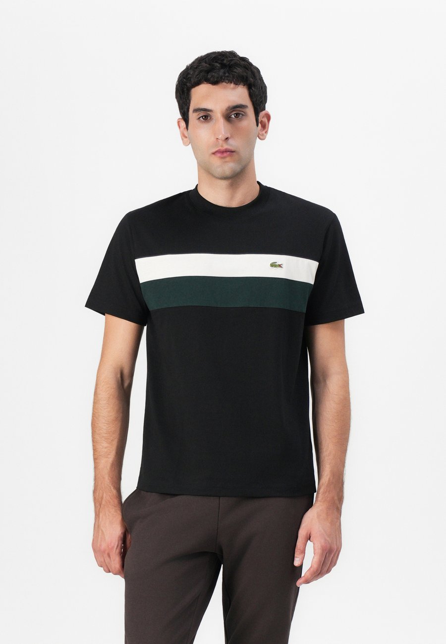 Футболка Lacoste Print T-shirt, Black/Lapland/Sinople/Black, Черный, Футболка Lacoste Print T-shirt, Black/Lapland/Sinople/Black
Футболка Lacoste Print T-shirt, Black/Lapland/Sinople/Black, Черный, Футболка Lacoste Print T-shirt, Black/Lapland/Sinople/Black