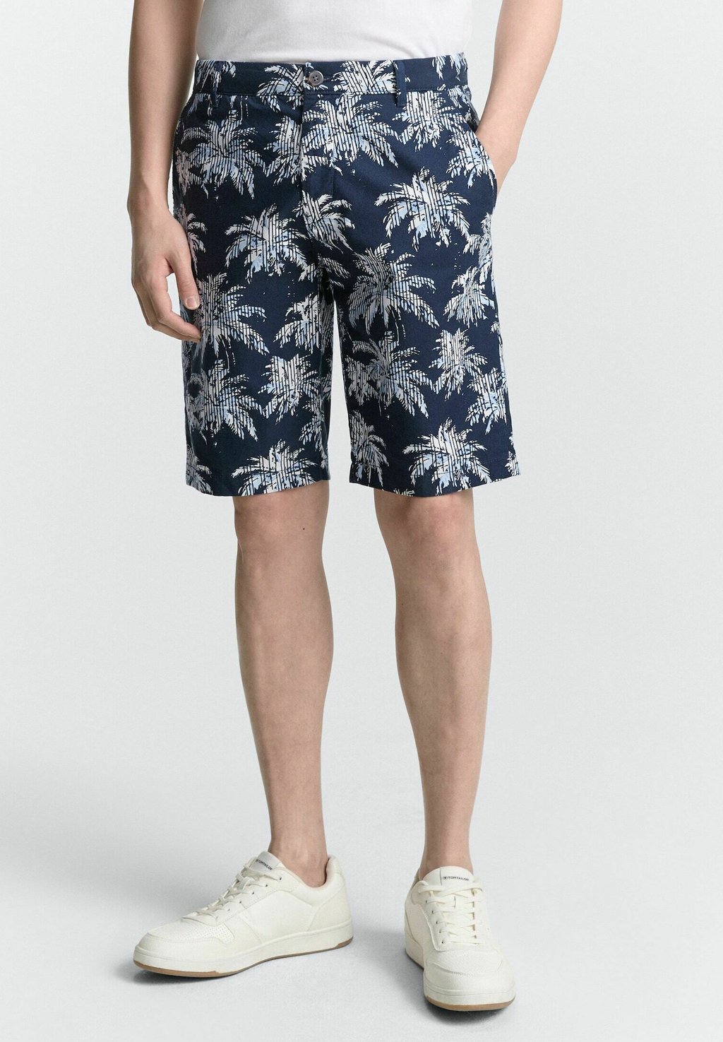 Шорты TOM TAILOR, темно-синий
Шорты TOM TAILOR, темно-синий