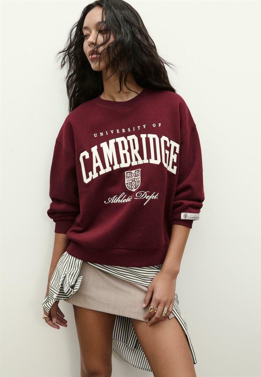 Толстовка Stradivarius Sweatshirt, Dark Red
Толстовка Stradivarius Sweatshirt, Dark Red