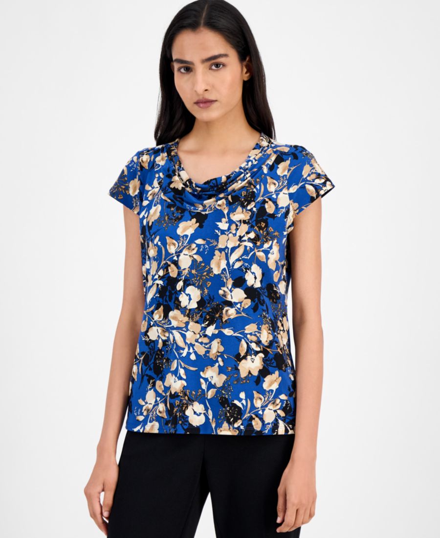 Женская блузка с принтом, воротником-хомутом и короткими рукавами, стандартный и укороченный размеры Kasper, Blue Night Multi
Женская блузка с принтом, воротником-хомутом и короткими рукавами, стандартный и укороченный размеры Kasper, Blue Night Multi