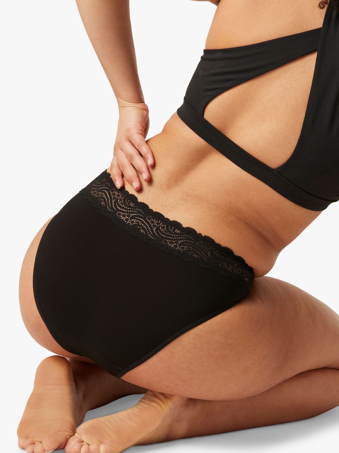 Трусики бикини от легкой до умеренной впитываемости Modibodi Sensual с высокой талией, черные
Трусики бикини от легкой до умеренной впитываемости Modibodi Sensual с высокой талией, черные