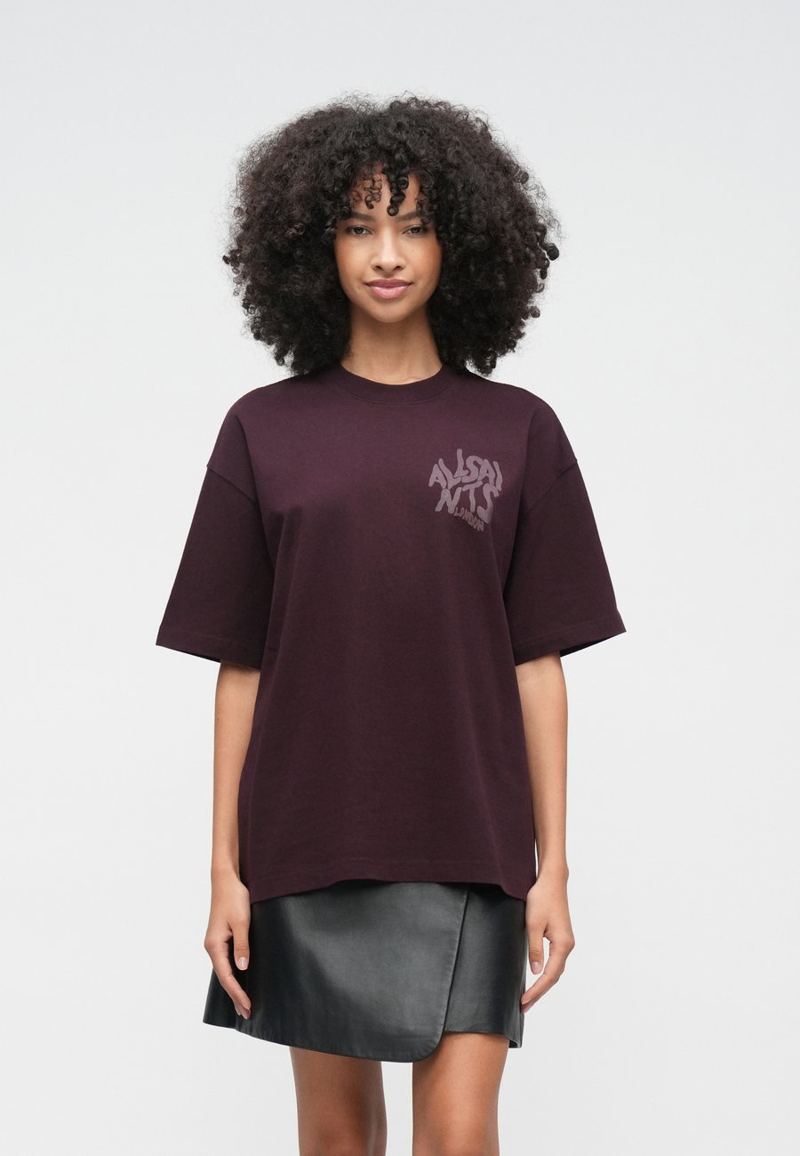 Футболка AllSaints ORLANDO ETTA TEE, Oxblood Red/Brown, Коричневый, Футболка AllSaints ORLANDO ETTA TEE, Oxblood Red/Brown
Футболка AllSaints ORLANDO ETTA TEE, Oxblood Red/Brown, Коричневый, Футболка AllSaints ORLANDO ETTA TEE, Oxblood Red/Brown