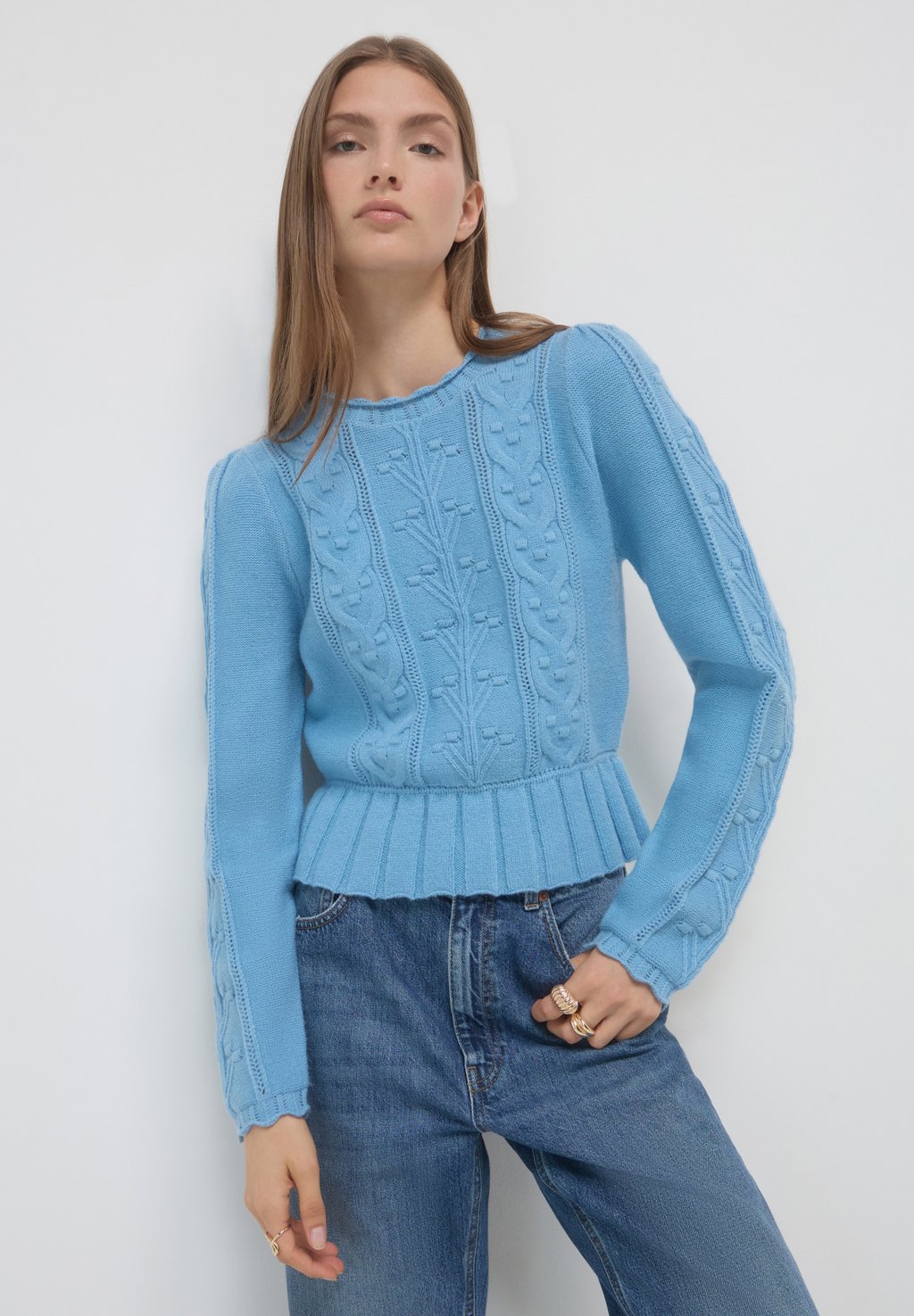 Джемпер CON ROUCHES Calliope, светло-голубой 
Джемпер CON ROUCHES Calliope, светло-голубой